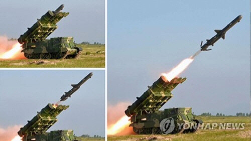 미 고위당국자 "북한이 발사한 발사체는 탄도미사일 2발"[연합뉴스]